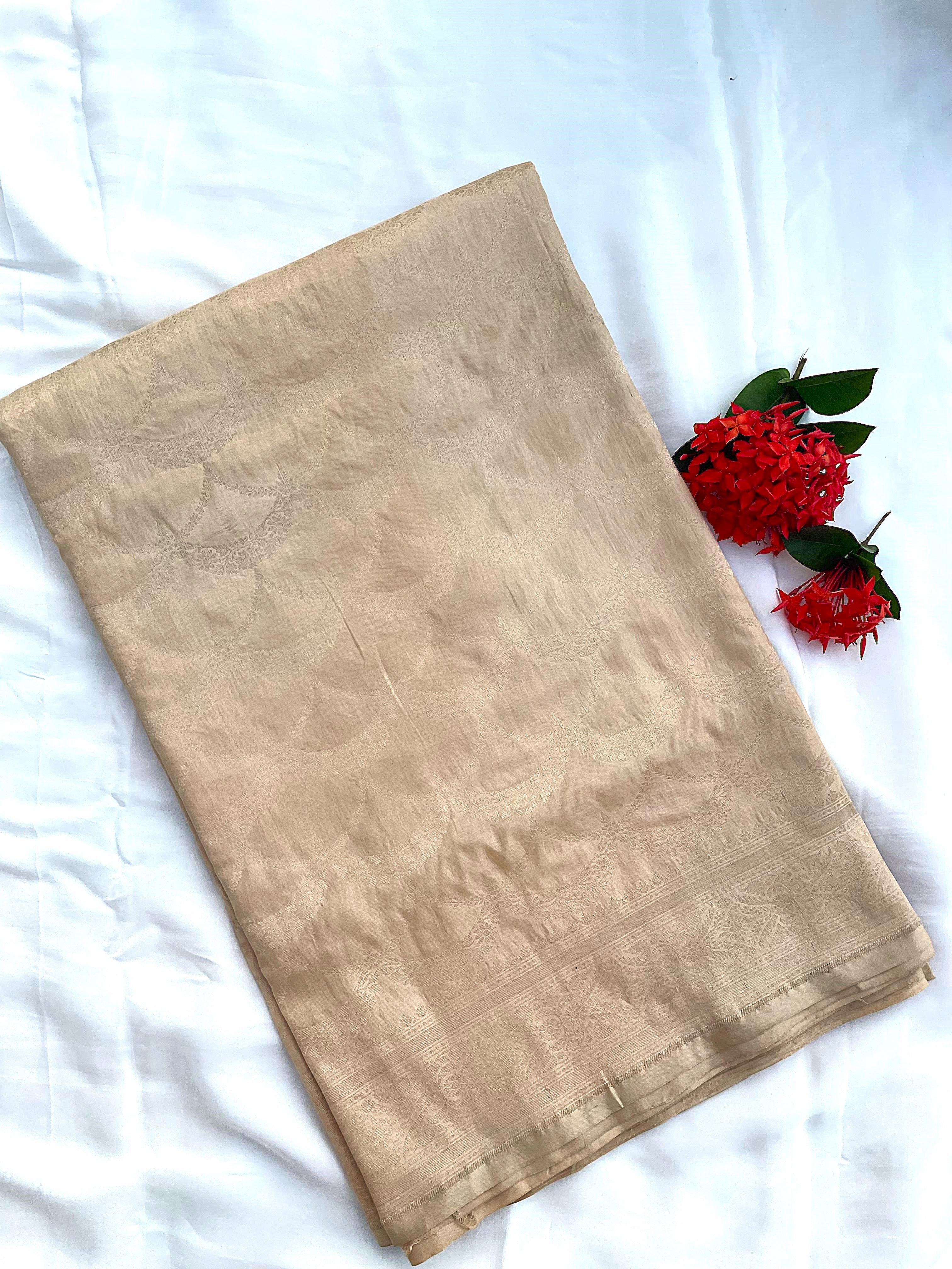 Gold Handloom Kataan Silk Banarasi Saree