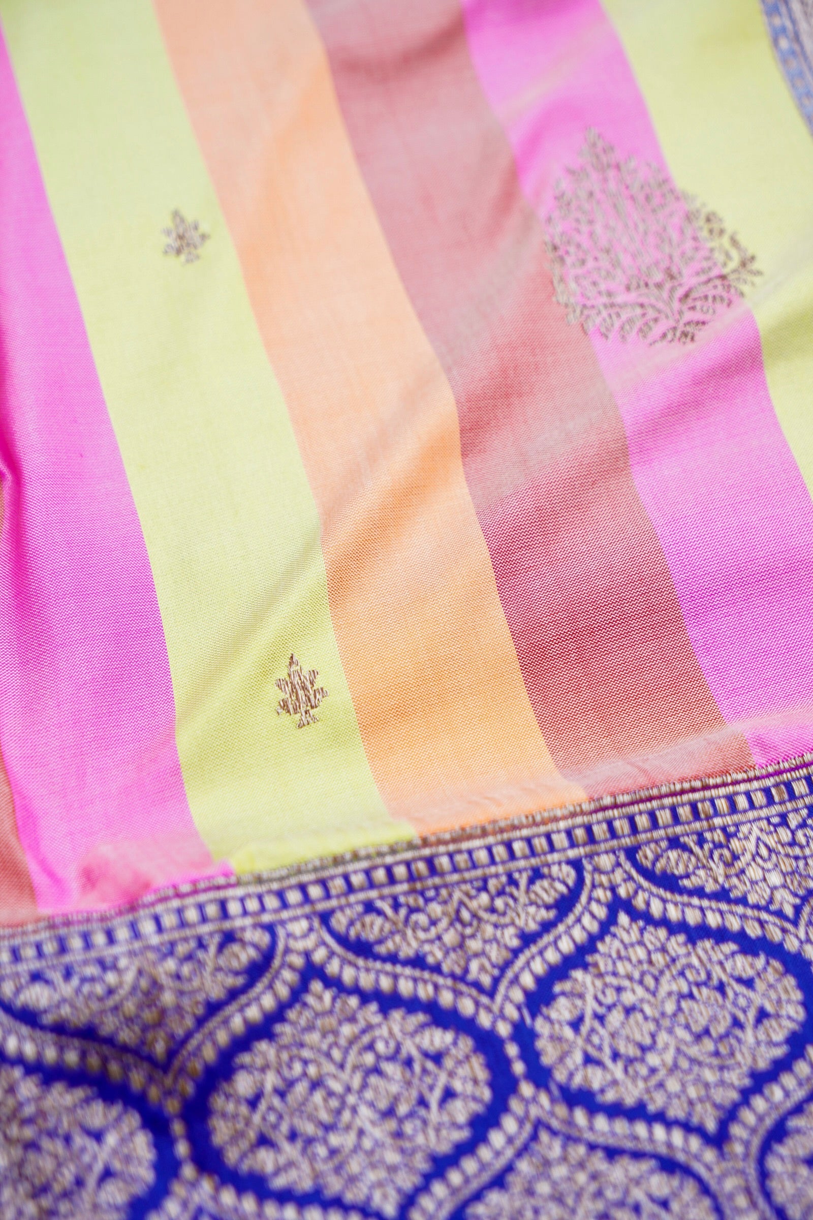 Handwoven Pure Kataan Silk Kadhua Buti Banarasi Rangkat Saree