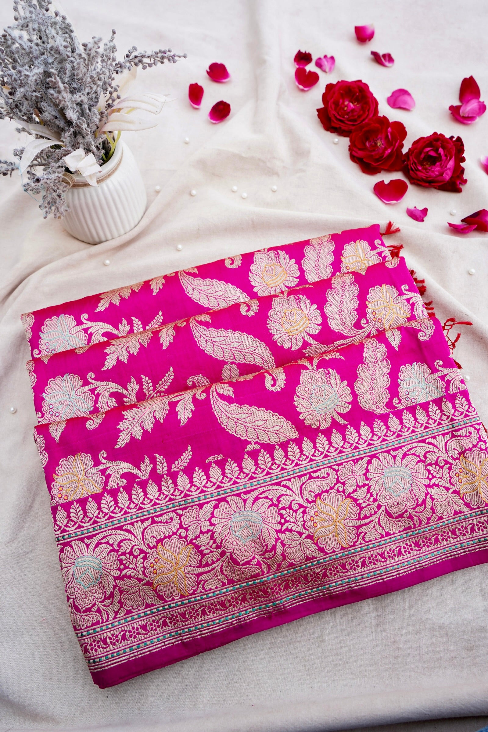 Pink Handwoven Pure Kataan Silk Kadhua Jangla Benarasi Saree