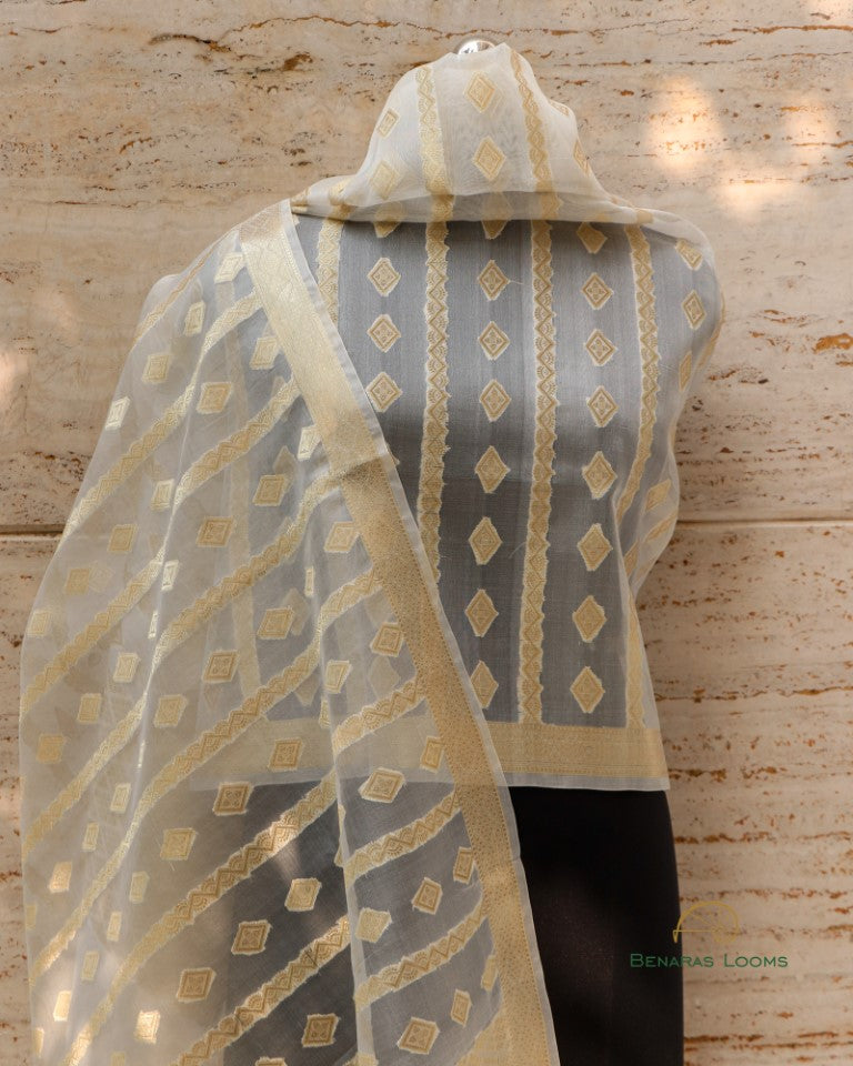 Handwoven Pure Kora Silk Handwoven Benarasi Dyebale Dupatta