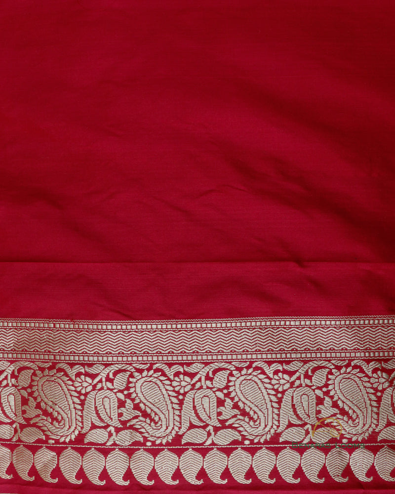 Maroon Handwoven Pure Kataan Silk Kadhua Floral Buti Banarasi Saree