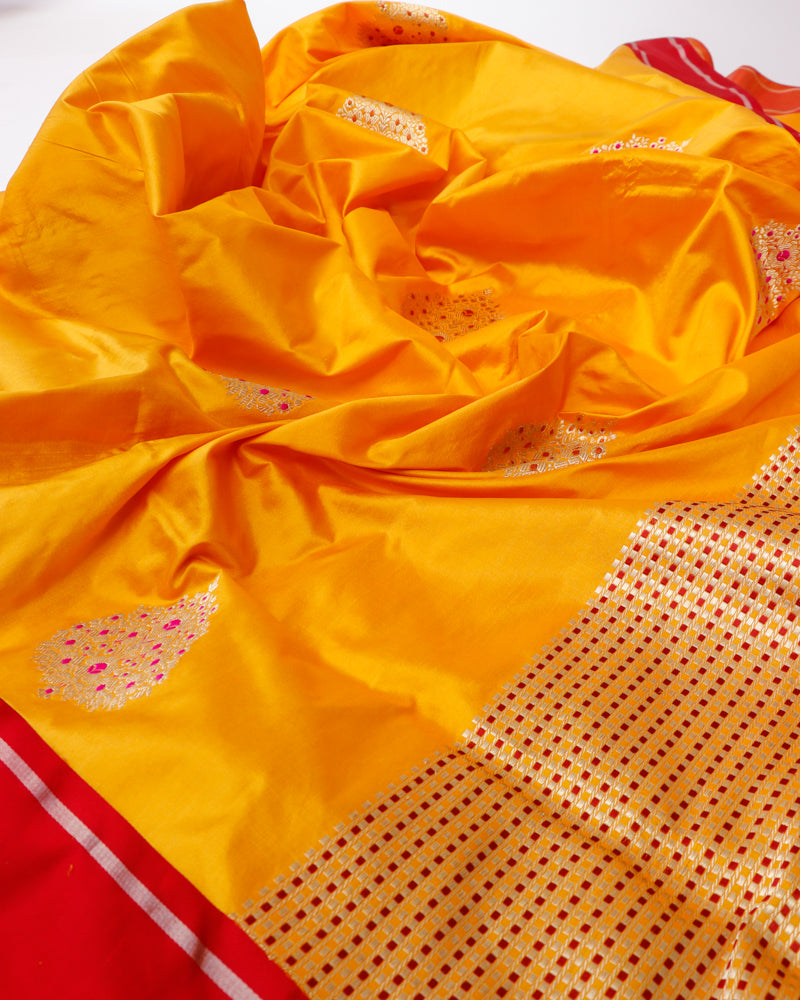 Yellow Handwoven Pure Kataan Silk Kadhua Buta Benarasi Saree