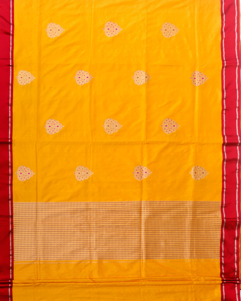 Yellow Handwoven Pure Kataan Silk Kadhua Buta Benarasi Saree