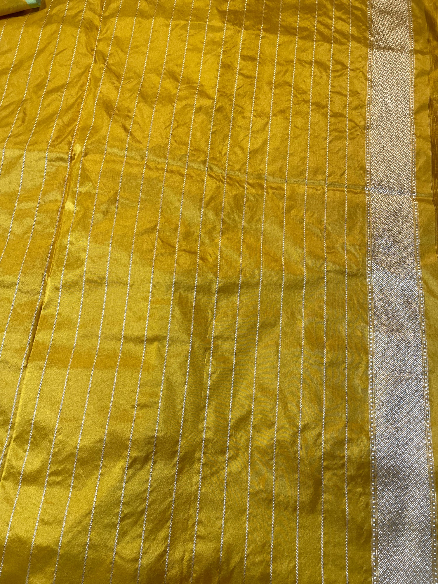 Mustard Yellow Kadhua Patta Buti Pure Silk Banarasi Saree