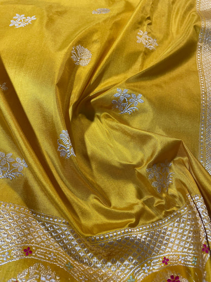Mustard Yellow Kadhua Patta Buti Pure Silk Banarasi Saree