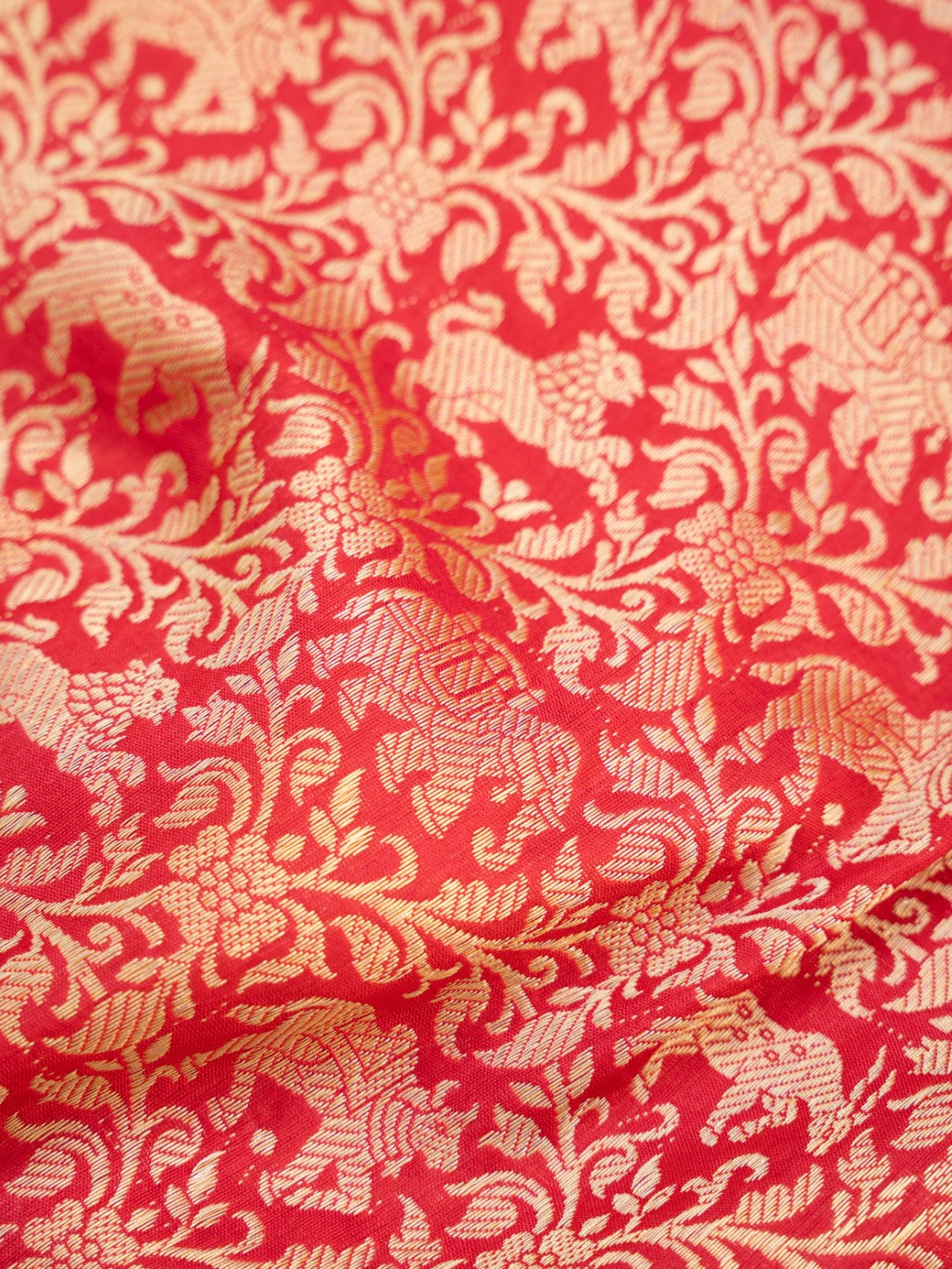 Red Shikargah Pure Silk Handwoven Banarasi Dupatta