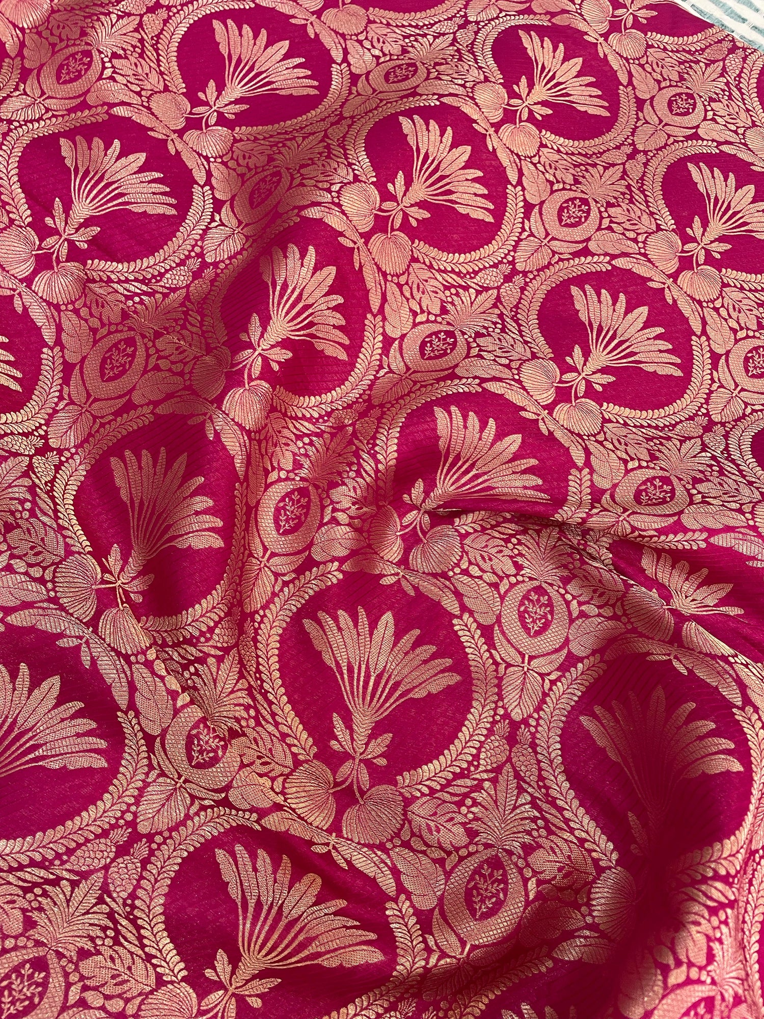 Pink Handwoven Pure Kataan Silk Banarasi Fabric
