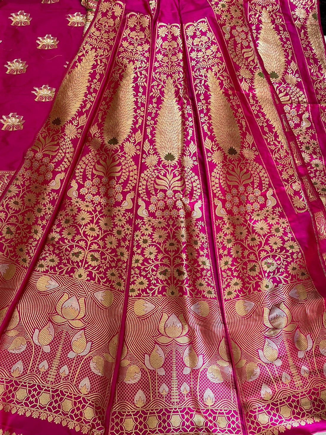 Bhavya Rani Pink Handwoven Pure Silk Banarasi Lehenga
