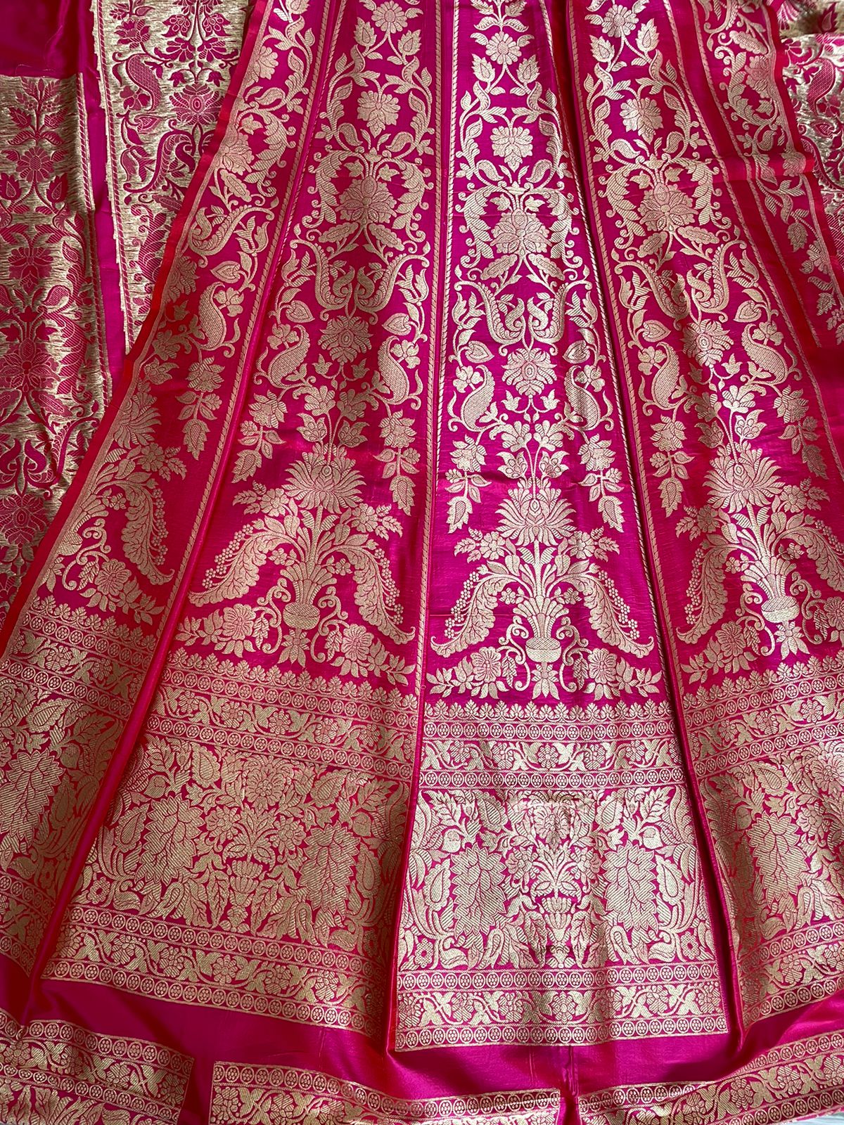 Vibha Rani Pink Handwoven Pure Silk Banarasi Lehenga