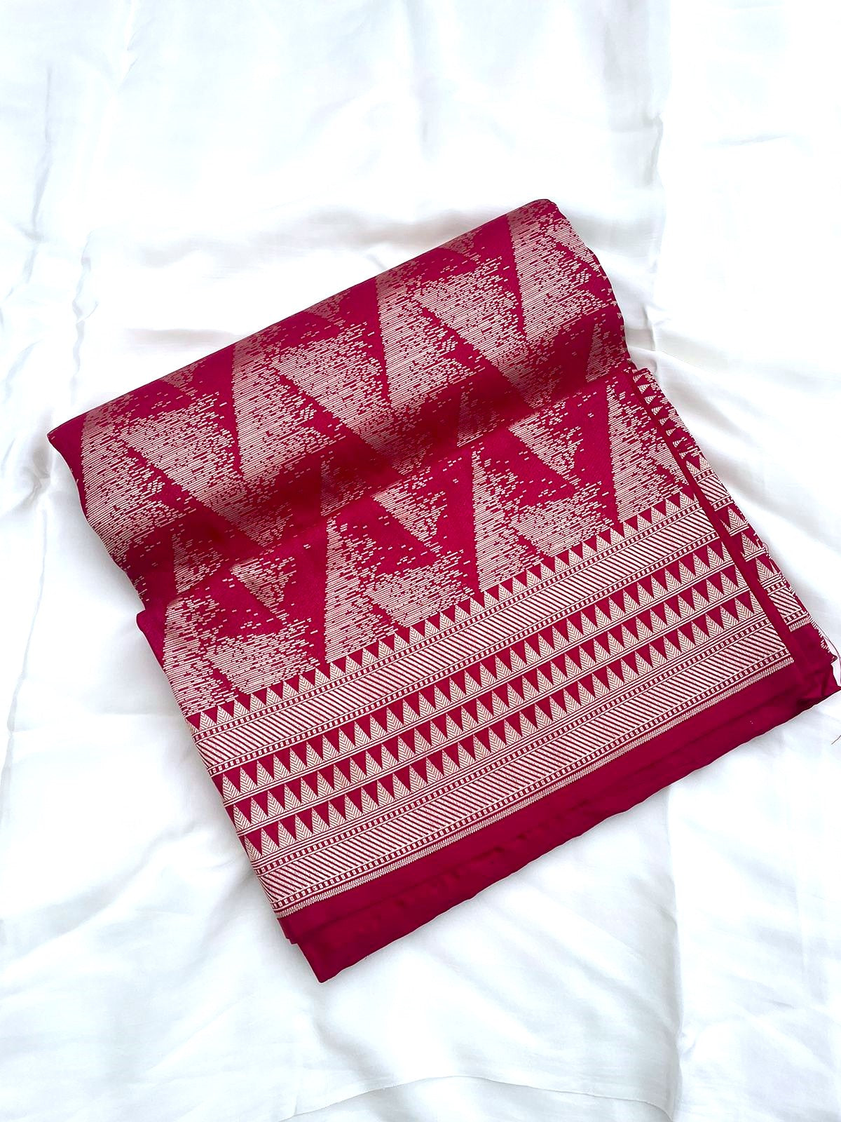 Red Handwoven Pure Kataan Silk Banarasi Saree