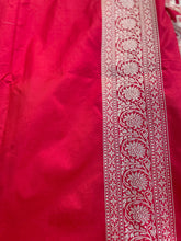 Load image into Gallery viewer, Red Handloom Pure Silk Jangla Saree
