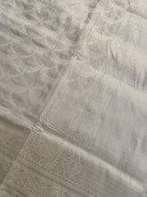 Load image into Gallery viewer, Beige Handloom Banarasi Pure Silk Kadhua Saree
