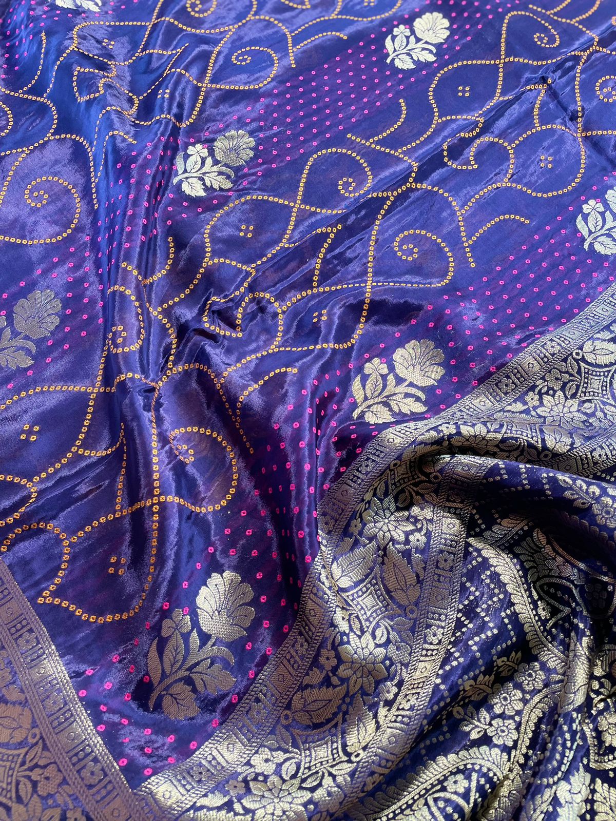 Handwoven Purple Crepe Silk Banarasi Saree with Meenakari Zari Work