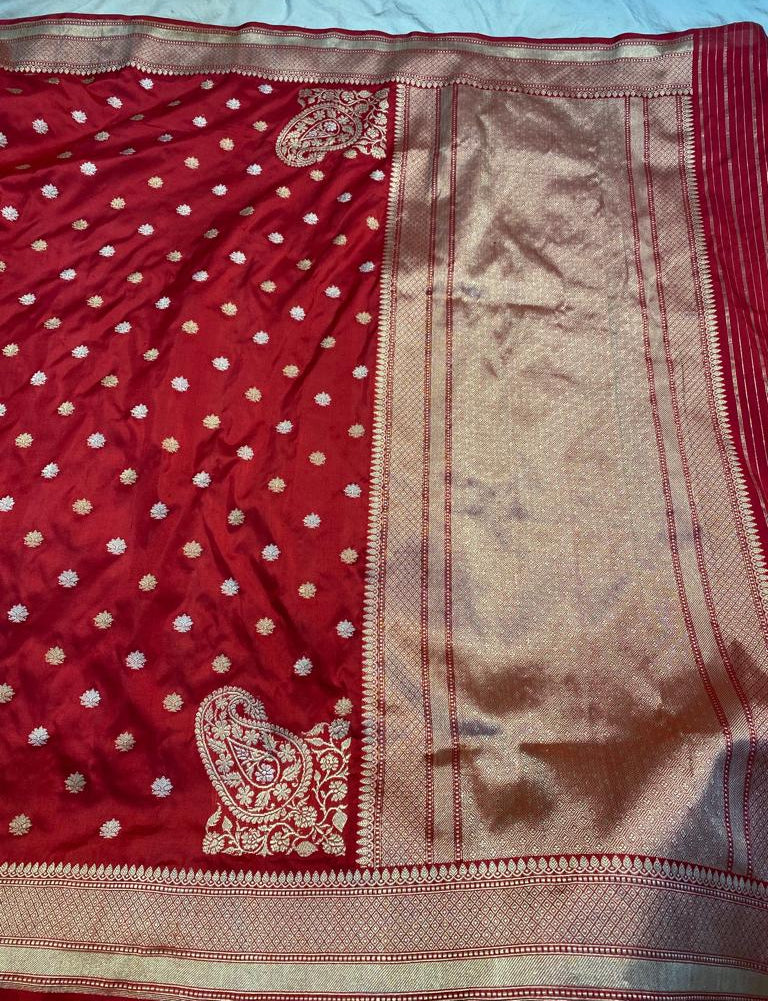 Red Handwoven Pure Kataan Silk Koniya Buti Banarasi Saree