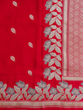 Load image into Gallery viewer, Red Handloom Mashru Silk Kadhua Butidar Banarasi Saree

