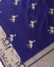 Load image into Gallery viewer, Navy Blue Handwoven Banarasi Pure Silk Dupatta
