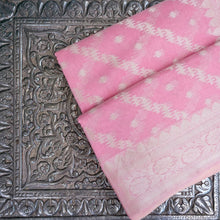 Load image into Gallery viewer, Light Pink Cotton Adha Jaal Pattern Woven Banarasi Saree
