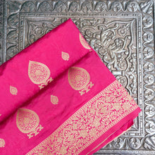 Load image into Gallery viewer, Pink Tanchoi Allover Butis Semi Silk Banarasi Saree

