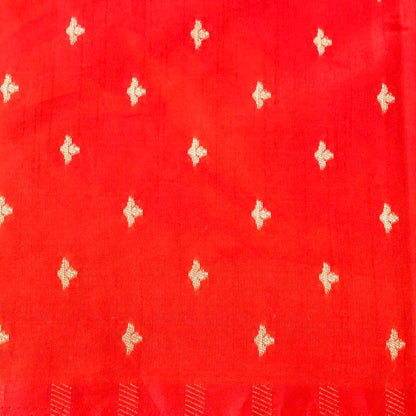 Red Floral Bunch Organza Banarasi Saree with Butis