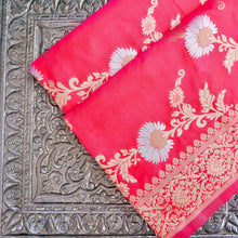 Load image into Gallery viewer, Pink Banarasi Silk Saree with Zari Floral Jaal
