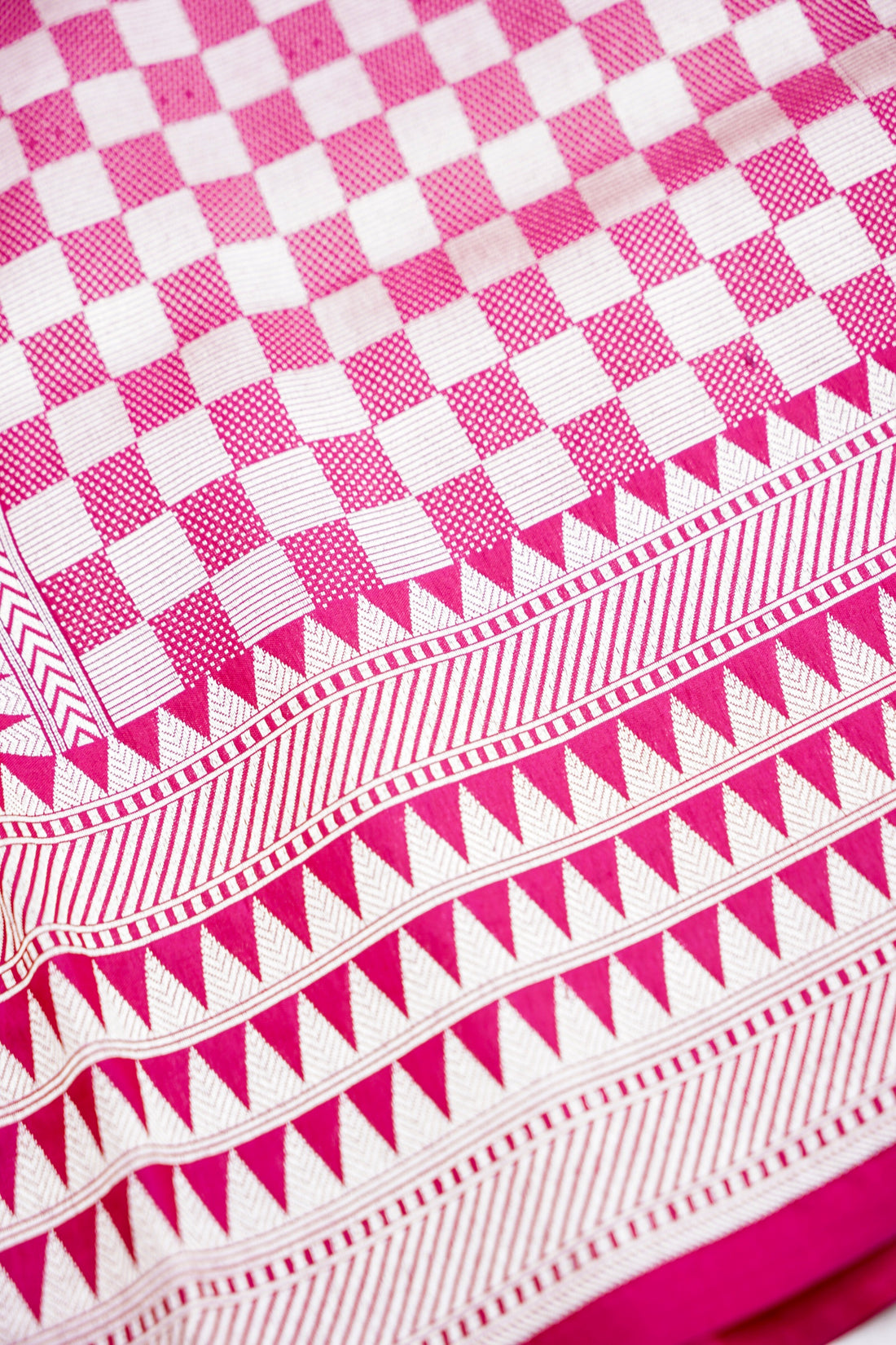 Red Handwoven Pure Kataan Silk Banarasi Saree