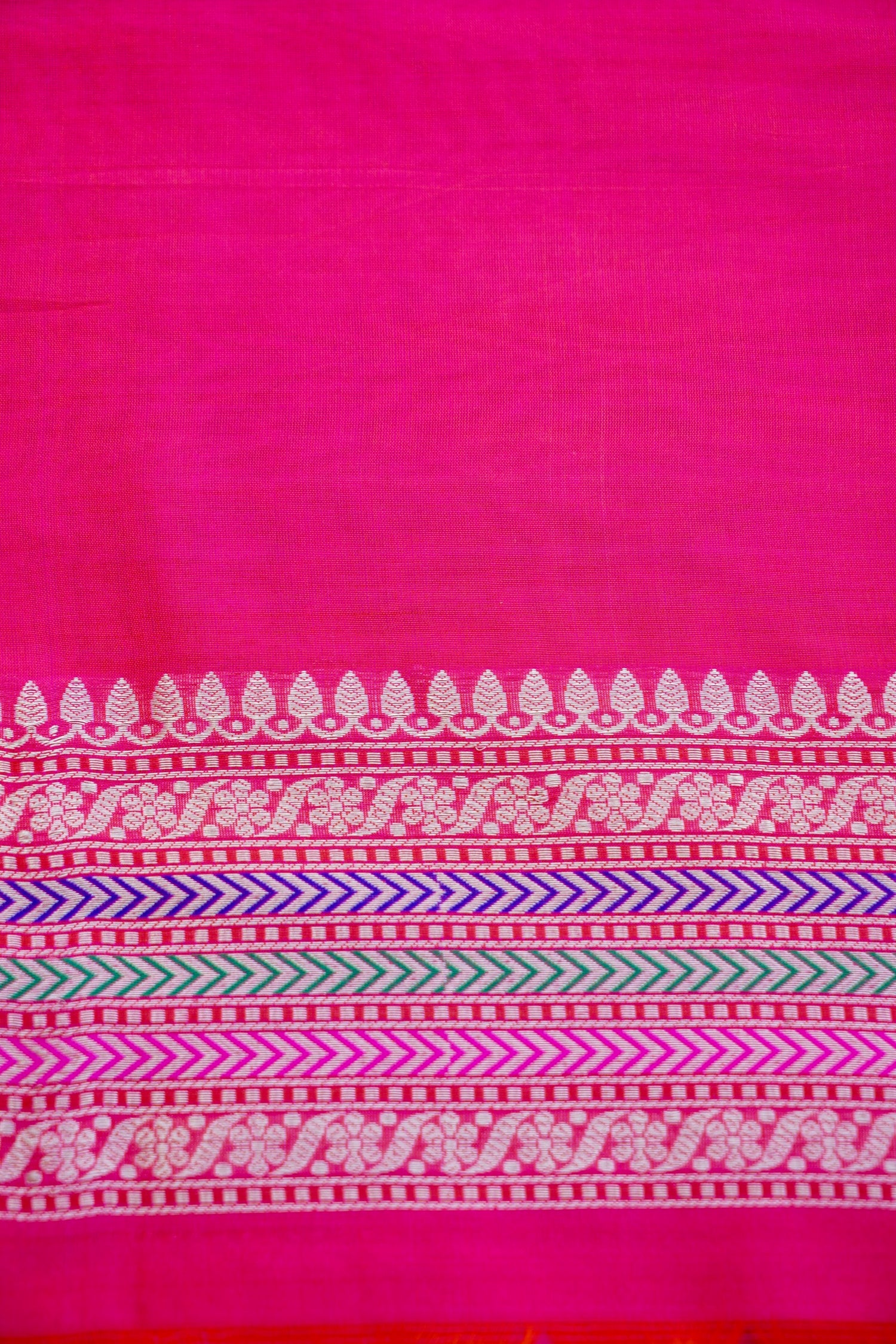 Handwoven Pure Kataan Silk Kadhua Buti Banarasi Saree