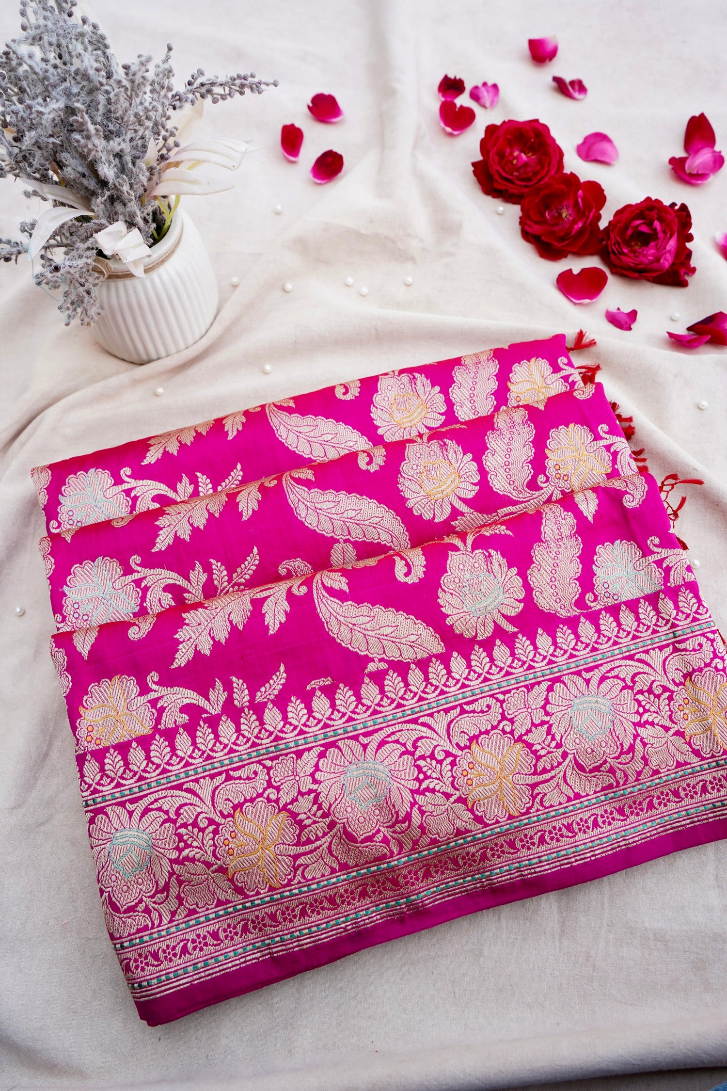 Pink Handwoven Pure Kataan Silk Kadhua Jangla Benarasi Saree