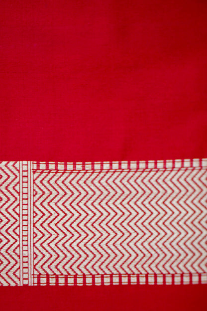 Red Handwoven Pure Kataan Silk Shikaargah Brocade Jaal Benarasi Saree.