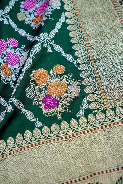 Green Handwoven Pure Kataan Silk Kadhua Jangla Banarasi Saree With Meenakari