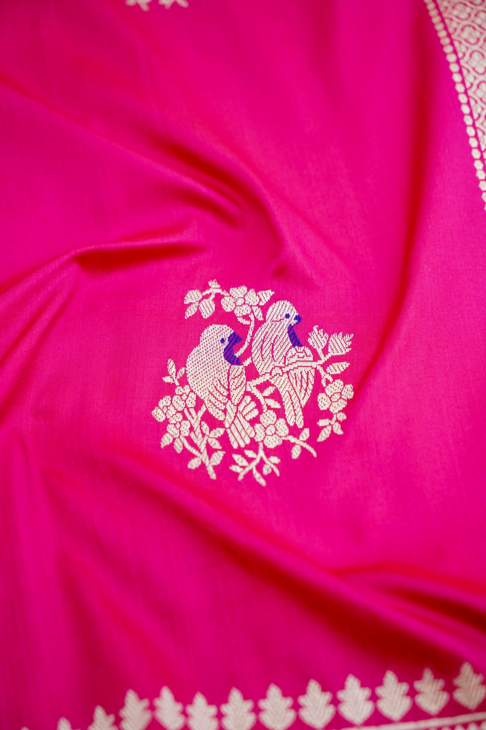 Handwoven Pure Kataan Silk Kadhua Buti Shikaargah Benarasi Saree