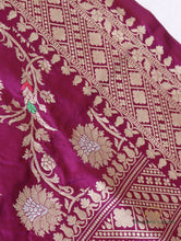 Load image into Gallery viewer, Wine Handloom Pure Silk Jangla Saree
