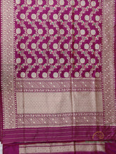 Load image into Gallery viewer, Wine Handloom Pure Silk Jangla Saree
