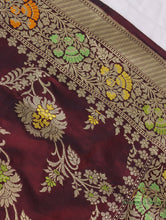 Load image into Gallery viewer, Maroon Handloom Kataan Silk Kadhua Jangla Banarasi Saree
