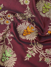 Load image into Gallery viewer, Maroon Handloom Kataan Silk Kadhua Jangla Banarasi Saree
