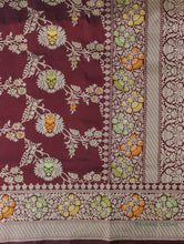 Load image into Gallery viewer, Maroon Handloom Kataan Silk Kadhua Jangla Banarasi Saree
