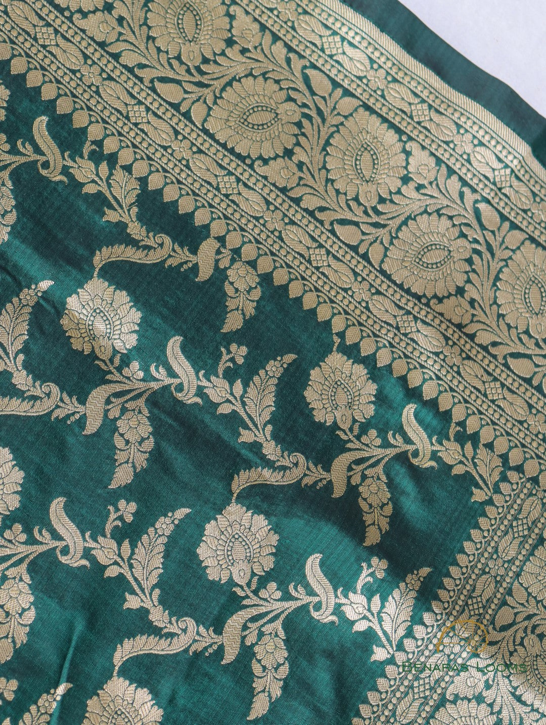 Green Handloom Kataan Silk kadhua Jangla Banarasi Saree