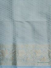 Load image into Gallery viewer, Sky Blue Handloom Kataan Silk Kadhua Jangla Banarasi Saree
