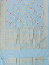 Load image into Gallery viewer, Sky Blue Handloom Kataan Silk Kadhua Jangla Banarasi Saree
