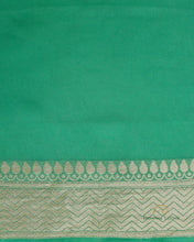 Load image into Gallery viewer, Green Handloom Georgette Kadhua Jaal Banarasi Saree
