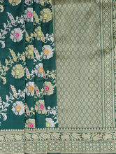 Load image into Gallery viewer, PRE-ORDER:Green Handwoven Pure Kataan Silk Kadhua Jangla Banarasi Saree
