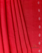 Load image into Gallery viewer, Ombre Dyed Pure Munga Silk Benarasi Saree
