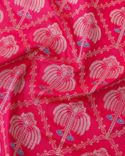 Load image into Gallery viewer, Pink Handwoven Pure Kataan Silk Kadhua Jangla Banarasi Saree
