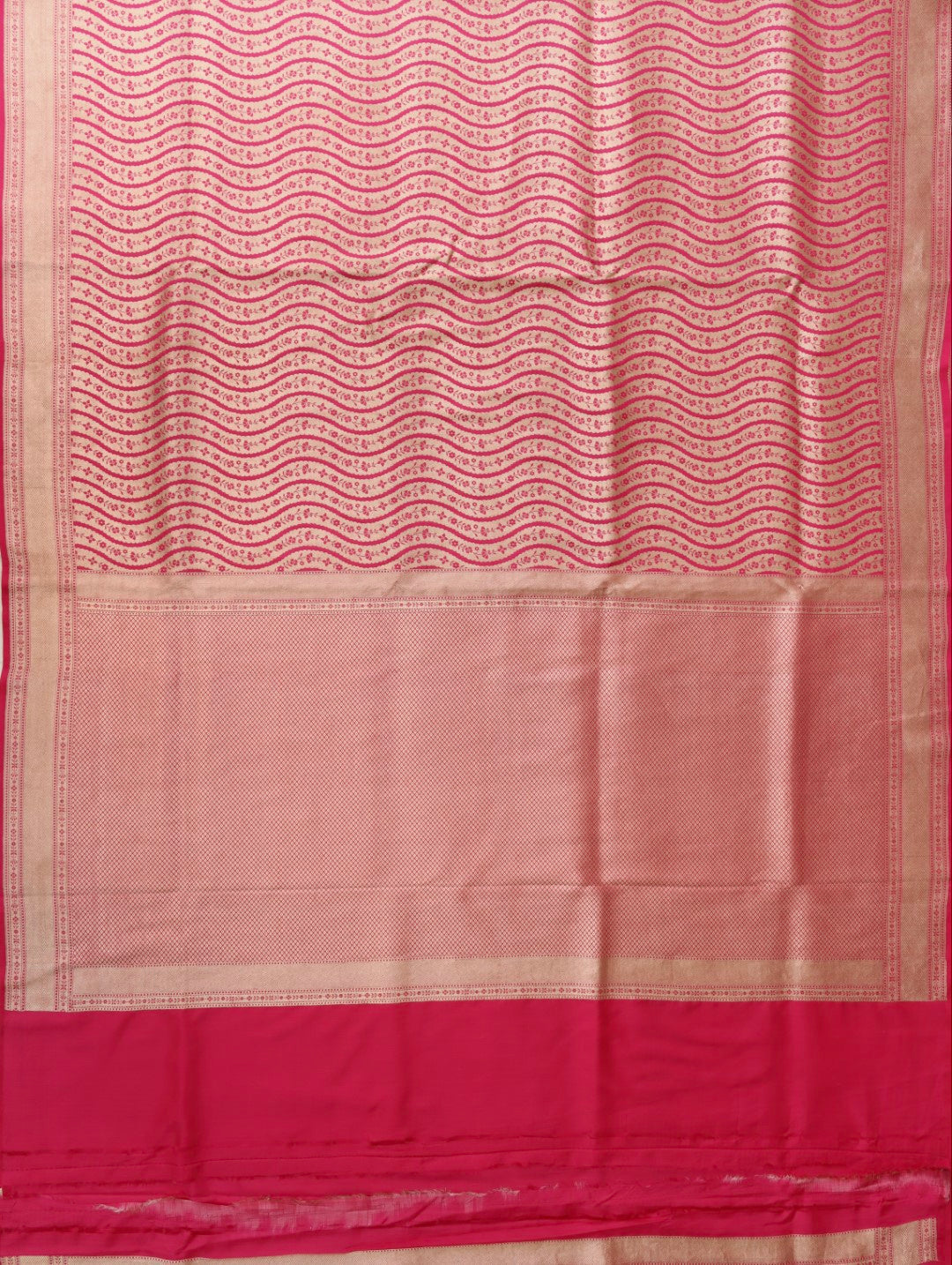 Candy Apple Red Handwoven Pure Kataan Silk Banarasi Saree
