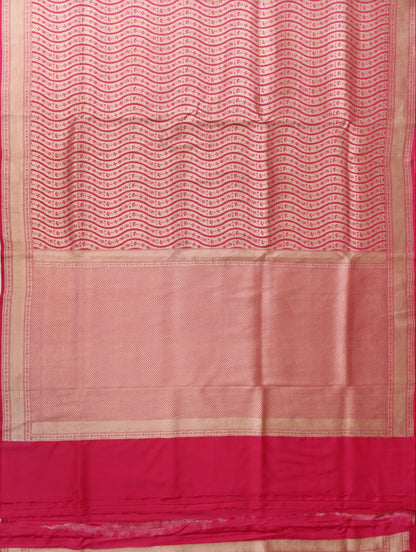 Candy Apple Red Handwoven Pure Kataan Silk Banarasi Saree