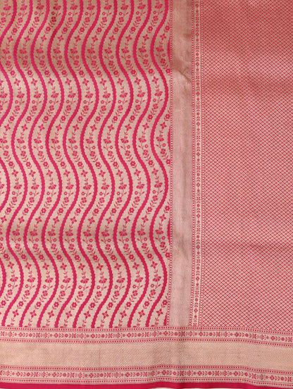 Candy Apple Red Handwoven Pure Kataan Silk Banarasi Saree