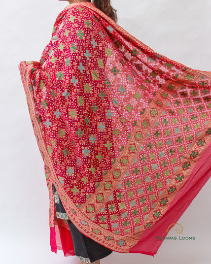 Pink Handwoven Pure Bandhani Georgette Benarasi Dupatta