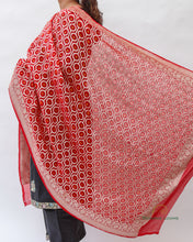 Load image into Gallery viewer, Red Handwoven Pure Georgette Bandhani Dupatta
