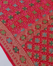 Load image into Gallery viewer, Pink Handwoven Pure Bandhani Georgette Benarasi Dupatta
