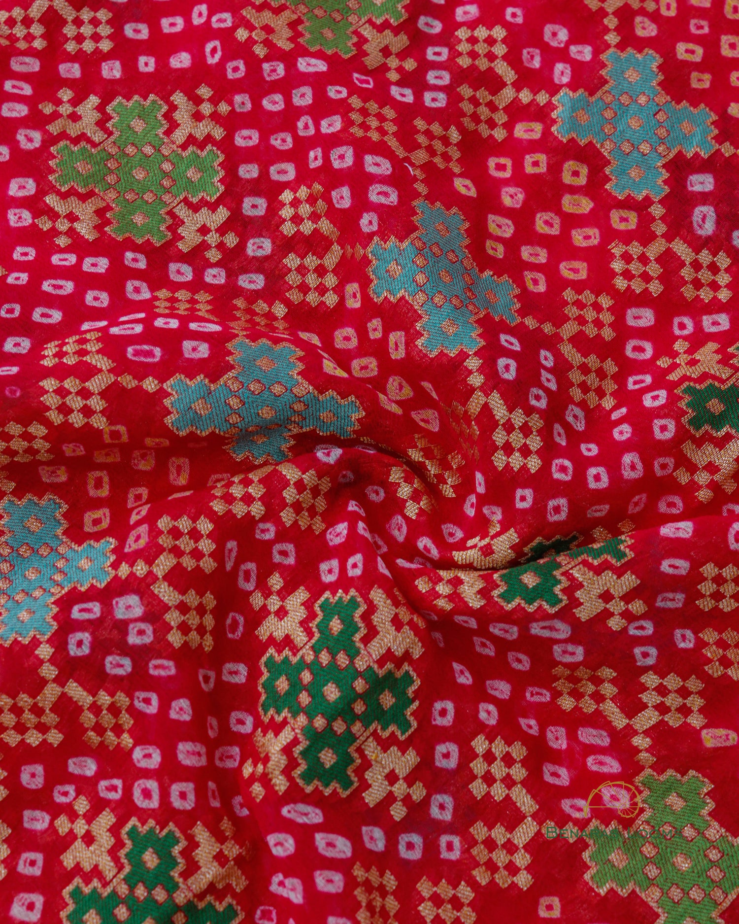 Pink Handwoven Pure Bandhani Georgette Benarasi Dupatta