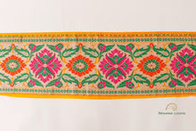 Load image into Gallery viewer, Yellow Banarasi Border 10 Inch
